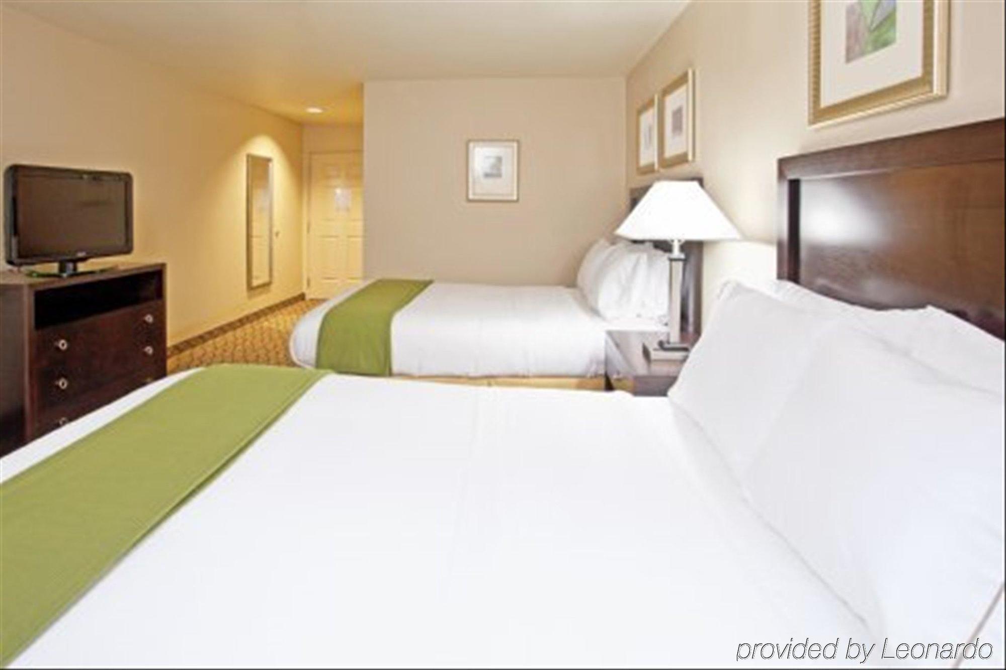 Holiday Inn Express & Suites Columbus East - Reynoldsburg By Ihg Room photo
